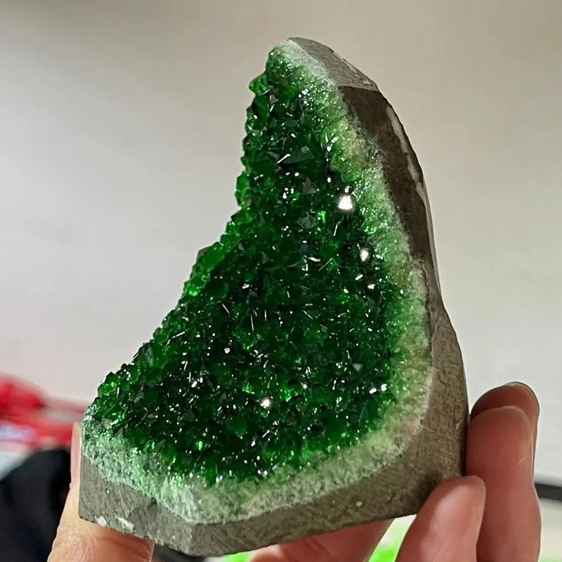 200-300g Green Geode Quartz crystals decor Cluster Crystal Stones Trendy Home Decoration Carved Crafts